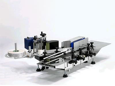 Vertical wrap around labeler